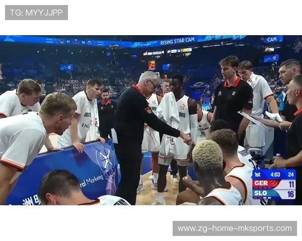 球员场上被队友怒吼,战术争执画面疯传 球员场上被队友怒吼,战术争执画面疯传