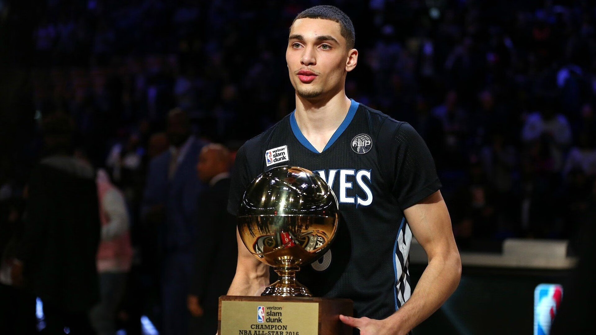 法兰克福中锋支点作用显著提升，法兰克福前锋